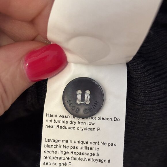 Hugo Boss Slim Fit Charcoal Gray Extrafine Merino Wool Cardigan Sweater Size Med - Picture 9 of 11